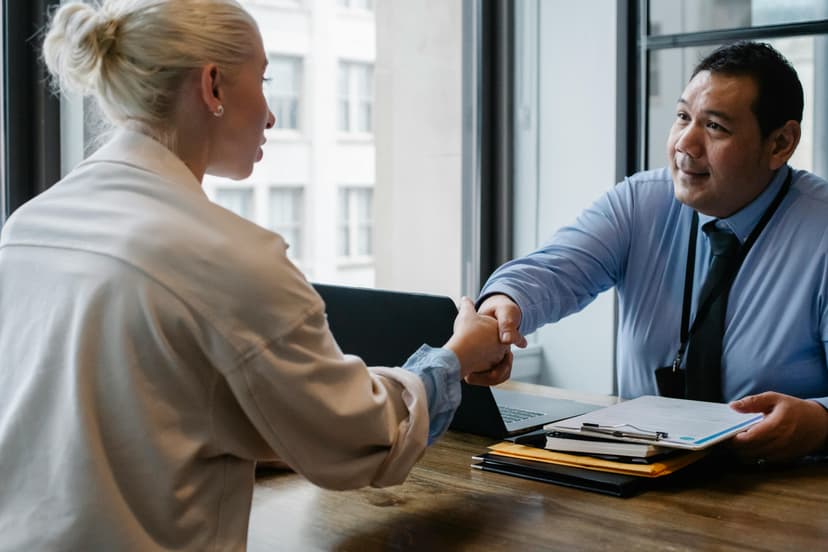 Two Essential Documents Required from Foreign Employees for an E-7 Visa (Local Hire) in Korea 